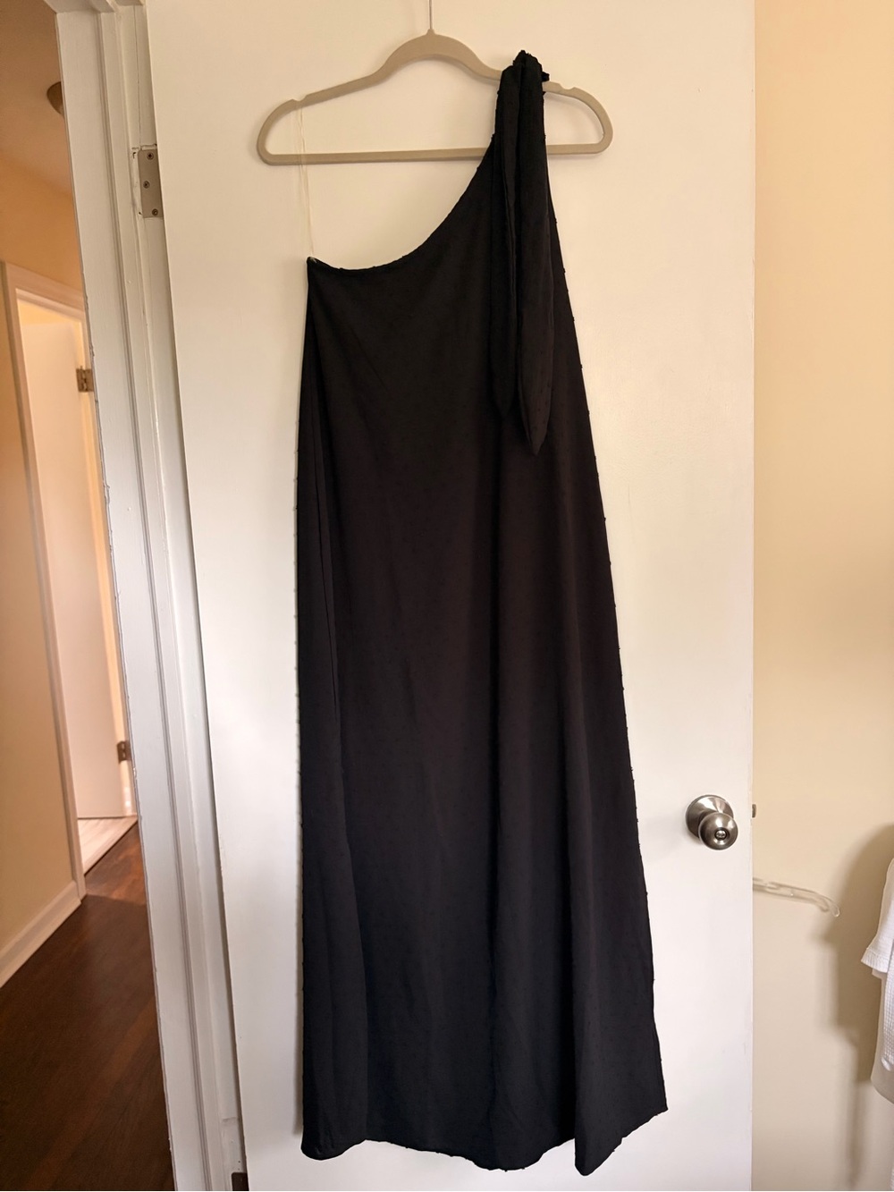 Entro One-Shoulder Black Maxi Dress